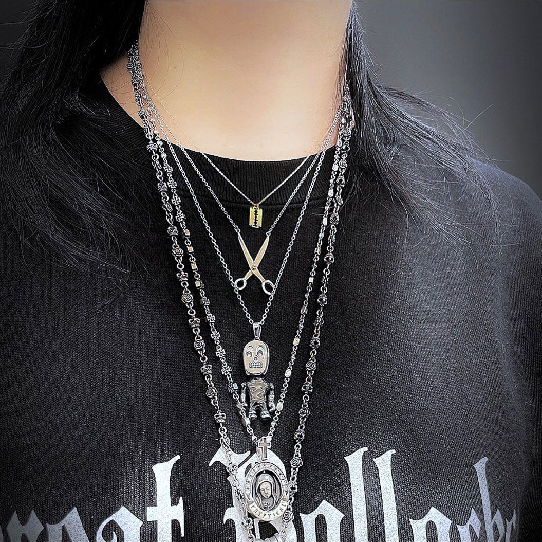 ジャスティンデイビス TINY CROSS ゴールドフィニッシュ ネックレス