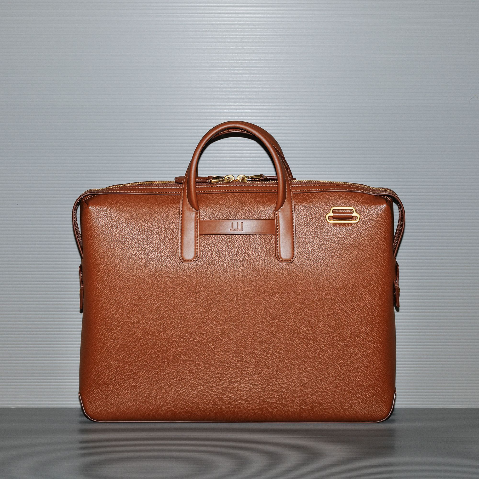 ストイックになったダンヒルの最新コレクション──特集：2023年秋冬の