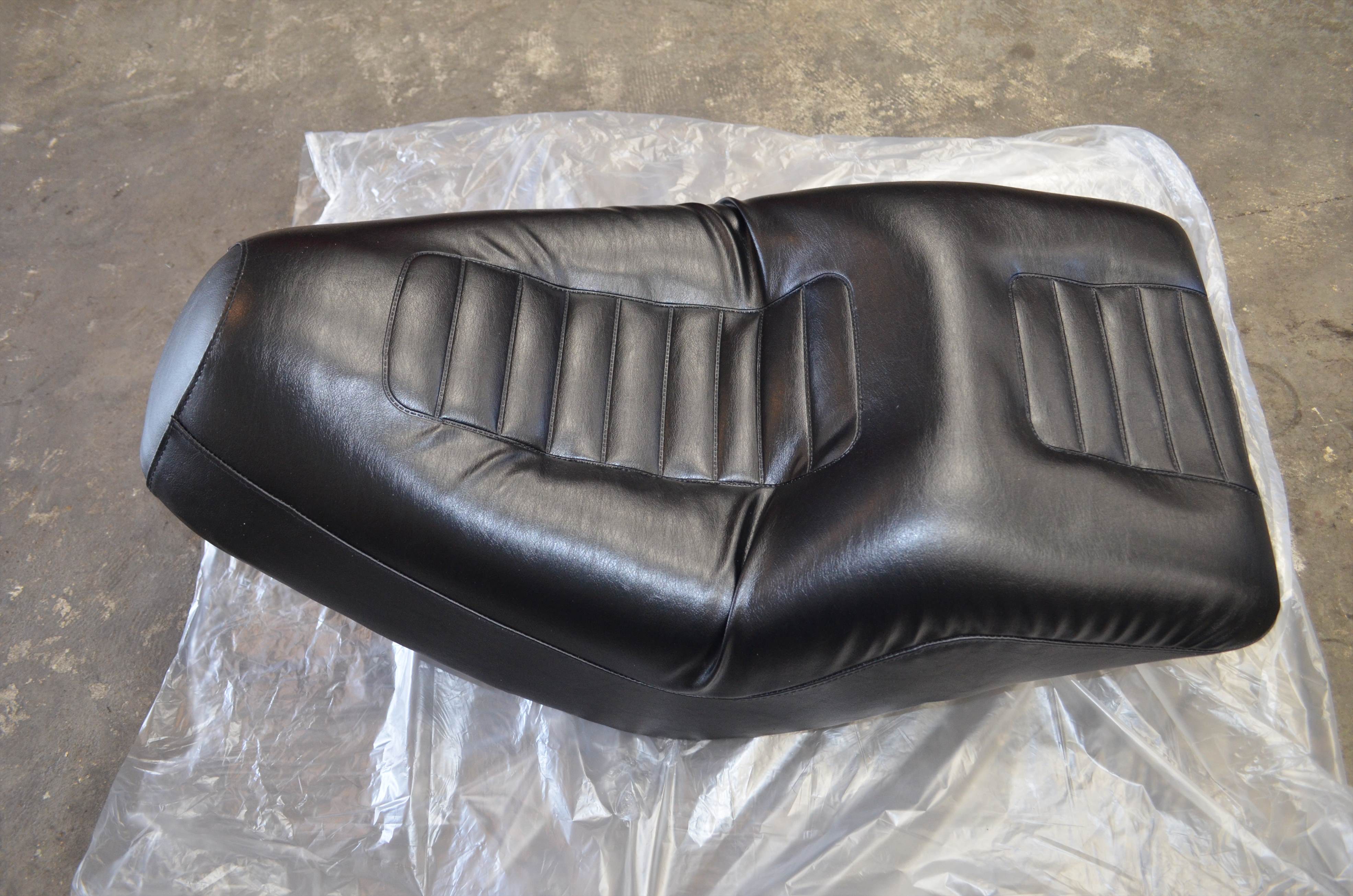 フュージョン用ソファーシート | RIDE&SEEK JUST RIDE IT.