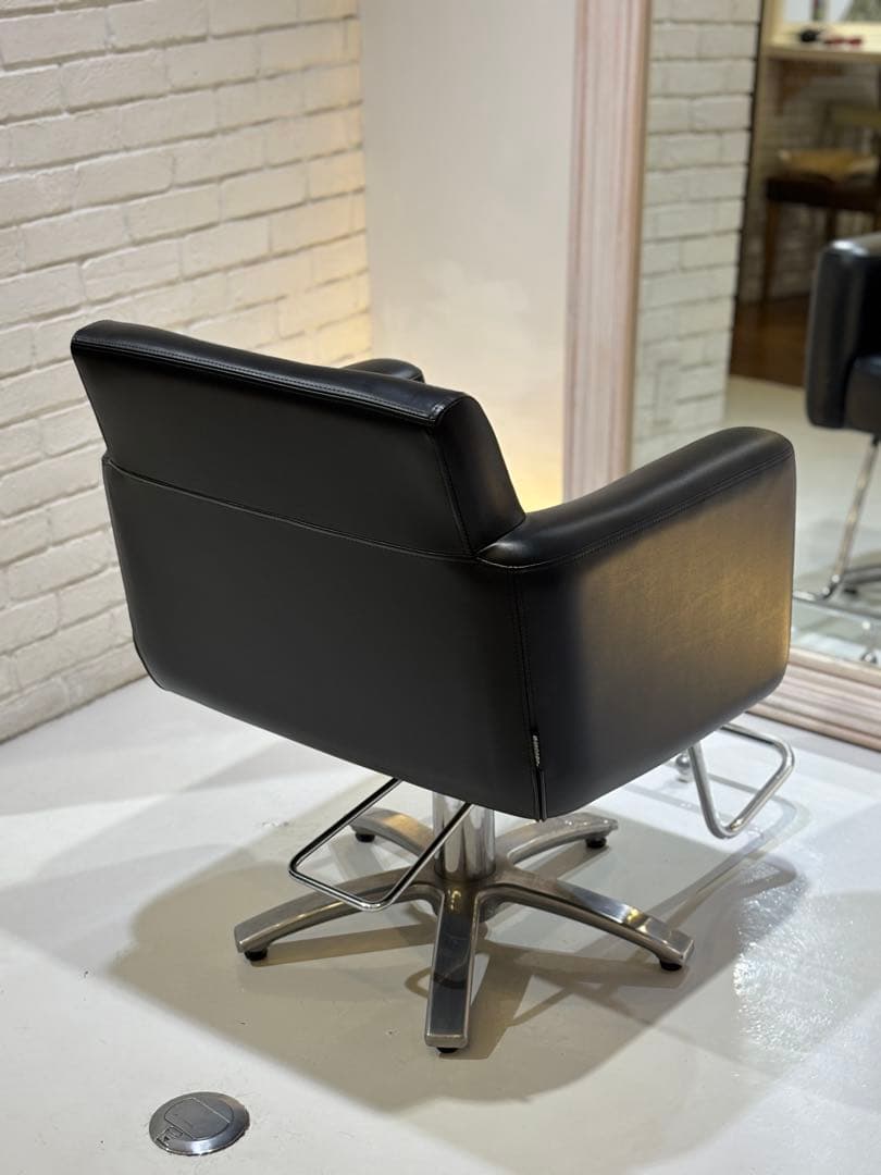 【11月末までの限定】 タカラベルモント　 ソファチェア（ブラック）✖️5 Morb | チェア | 製品情報 | タカラベルモント