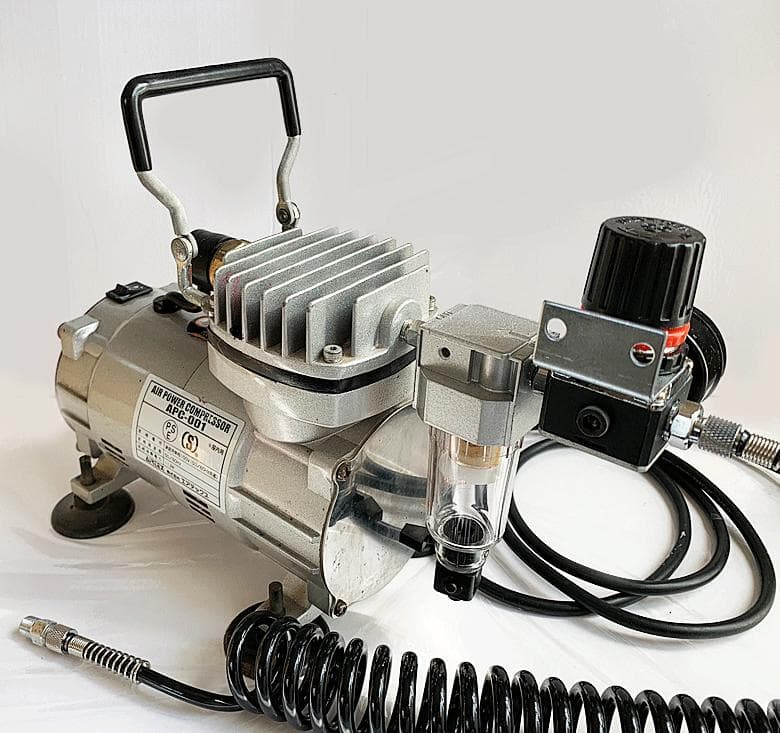 エアテックス・コンプレッサー・APC-001本体 ＆ 未使用ホース2種付き