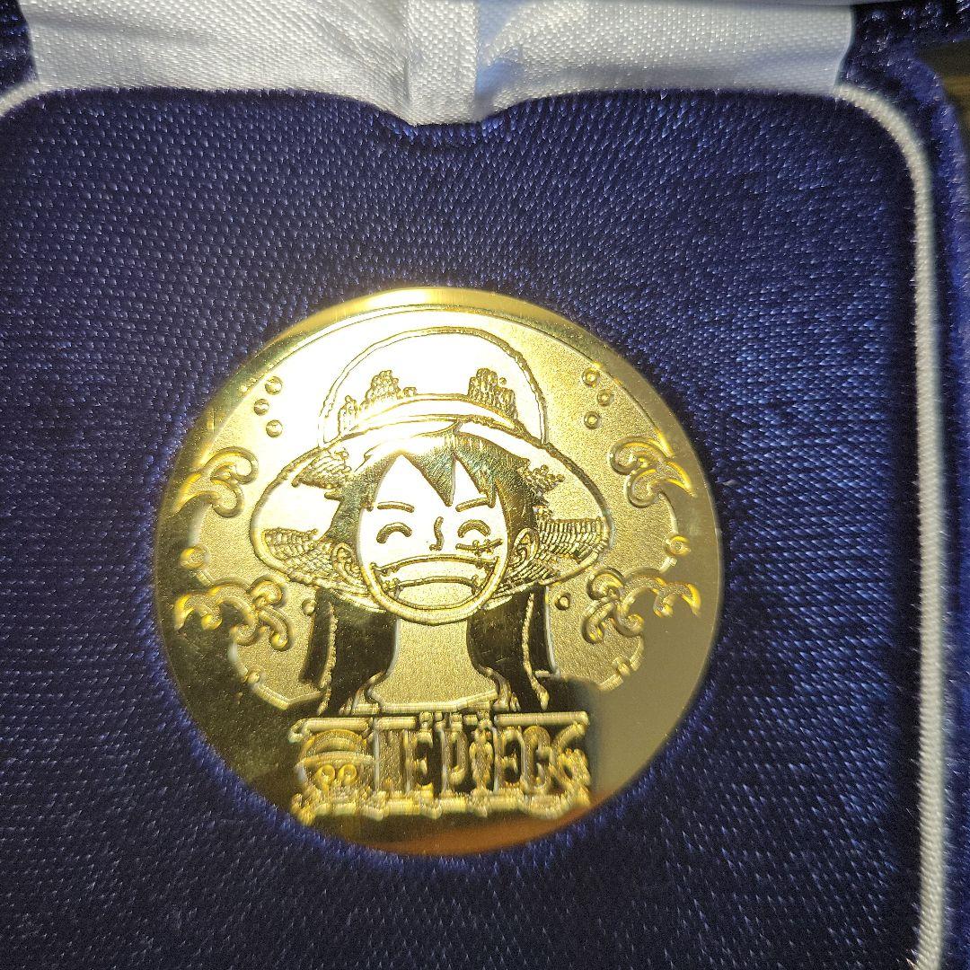 ONE PIECE 100巻発売記念メダル ワンピース 金メダル - メルカリ
