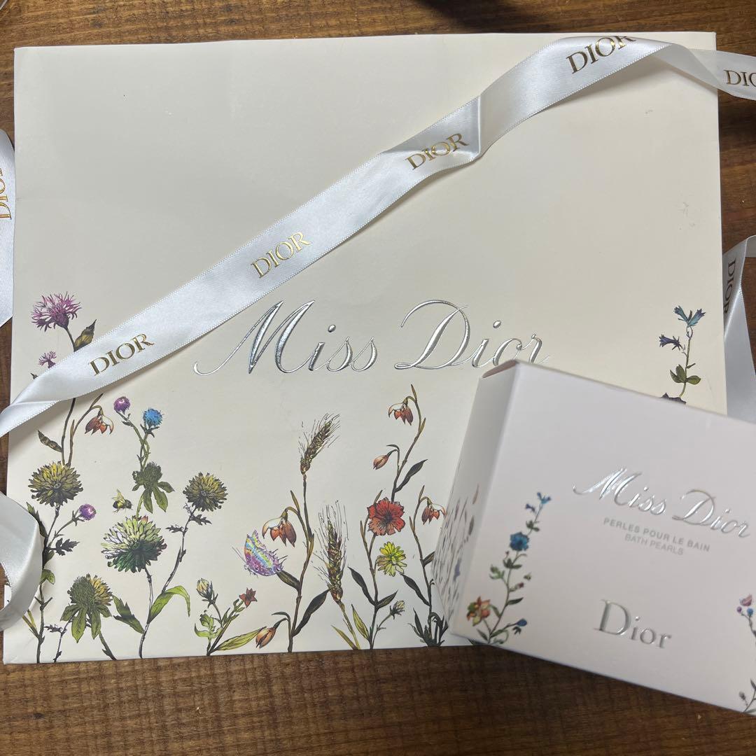 ミスディオール バスボム