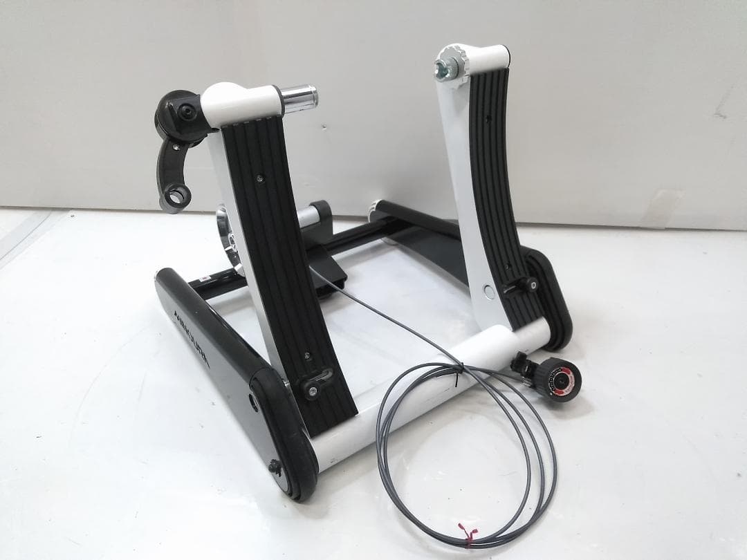ミノウラ MINOURA LR961 サイクルトレーナー 固定ローラー台 △