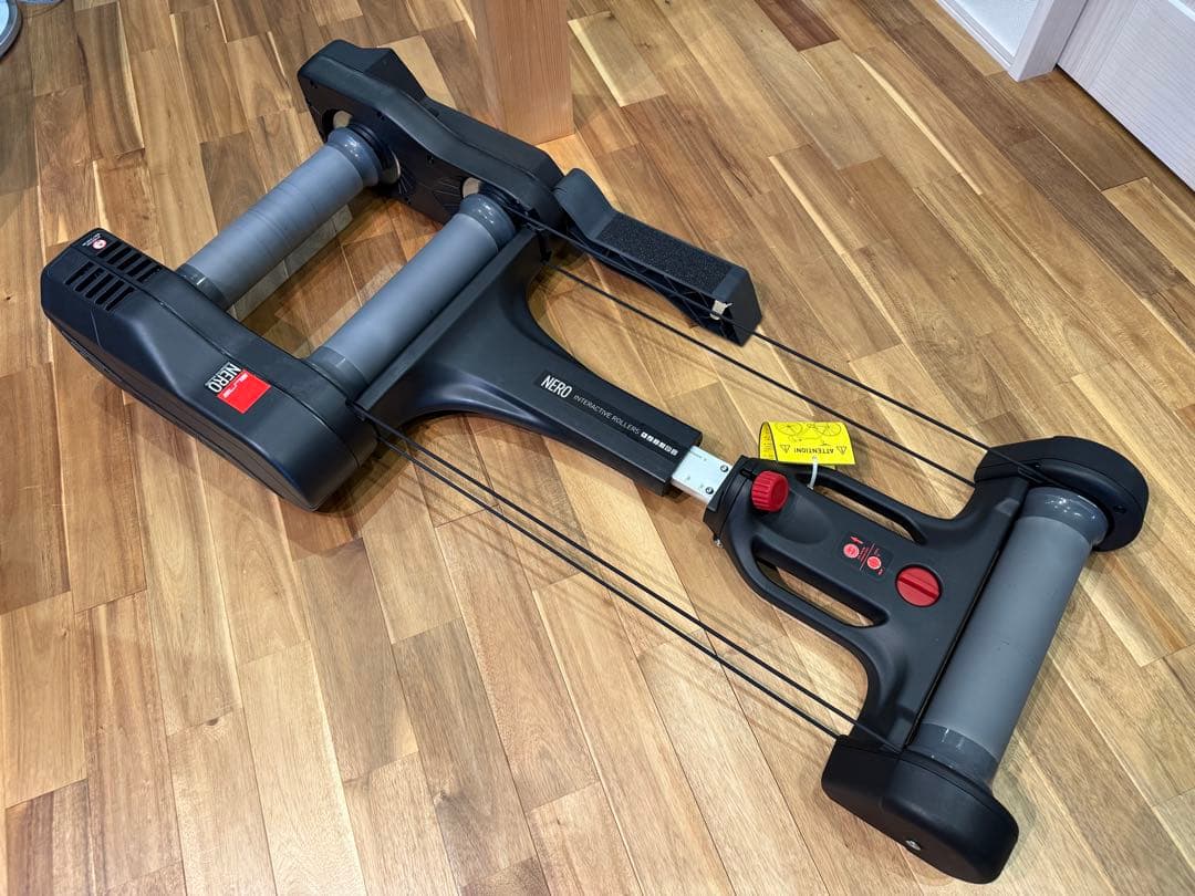 Y*e様 【新品同様】elite エリート NERO(ネロ) 3本ローラー